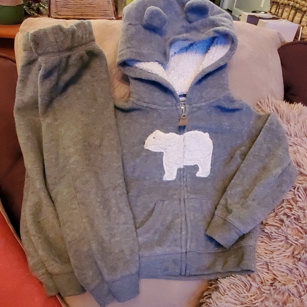 2 PC Carter's fleece set.